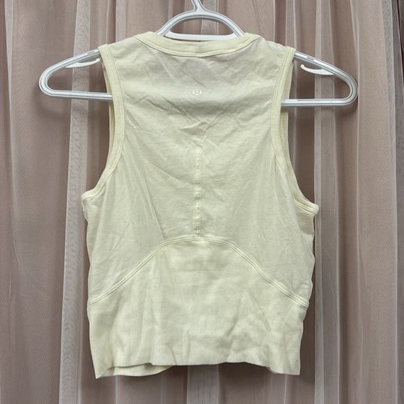 Lululemon twisted front crop tank - Picture 2 of 2